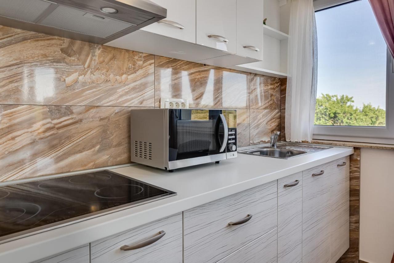Apartment Miruna S Bazenom Donje Rastane 외부 사진