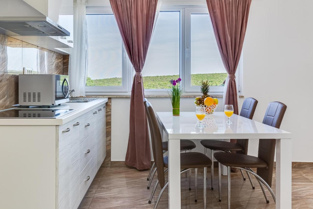 Apartment Miruna S Bazenom Donje Rastane 외부 사진