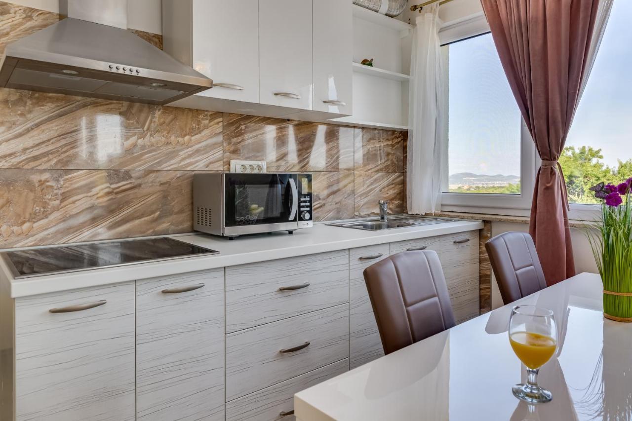 Apartment Miruna S Bazenom Donje Rastane 외부 사진