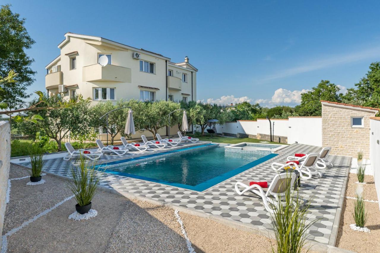 Apartment Miruna S Bazenom Donje Rastane 외부 사진