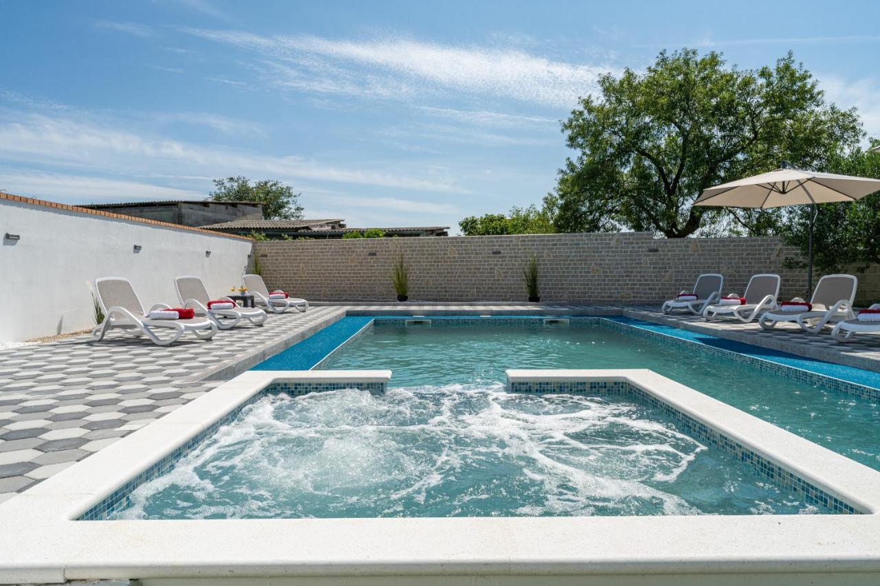 Apartment Miruna S Bazenom Donje Rastane 외부 사진